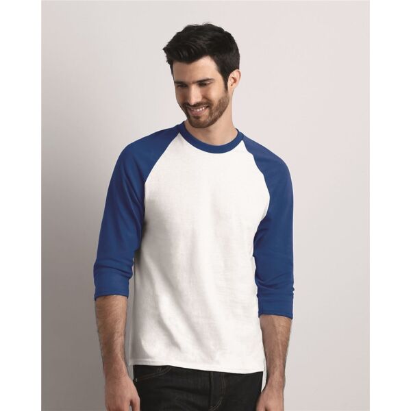 Unisex Heavy Cotton™ Raglan Three-Quarter Sleeve T-Shirt Thumbnail